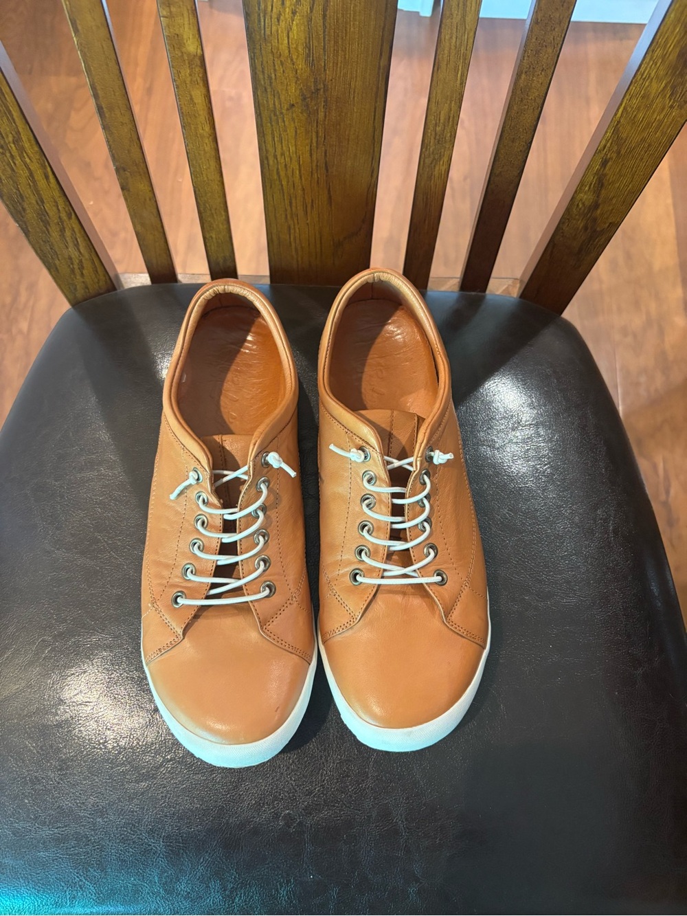 Gelato Women’s Casual Low-Top Sneakers in Buttery Tan Leather